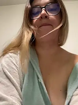 Blair Bunnyy online show from April 2026 11:48:01 PM