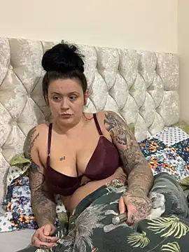 Snapshot of Charsworld chatting on March 2026 07:47:02 AM Charsworld online show from March 2026 07:47:02 AM