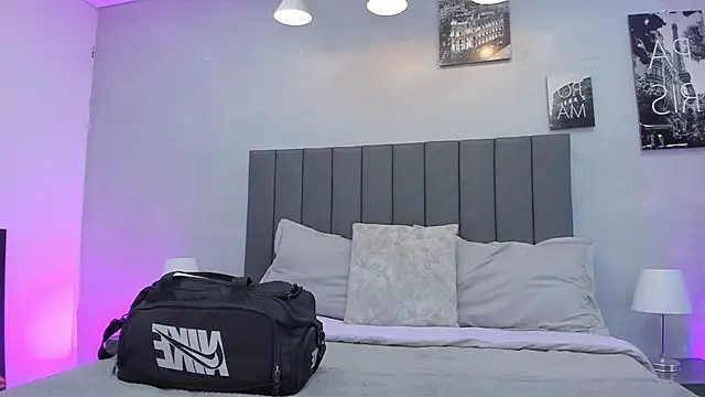 violet and myers online show from October 2025 11:11:01 AM