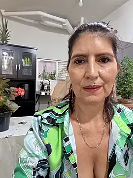Snapshot of swity_foster chatting on May 2026 06:14:01 PM swity foster online show from May 2026 06:14:01 PM