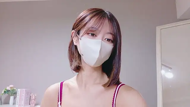 Yuna-ch online show from October 2025 07:39:02 AM