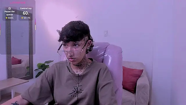 Luci Rose online show from November 2025 11:58:02 PM