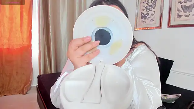 Tessa Sinclaire online show from September 2025 08:03:01 PM