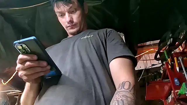 twistafatpipe online show from September 2025 07:26:01 PM