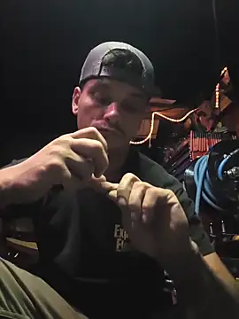 twistafatpipe online show from October 2025 02:56:02 AM