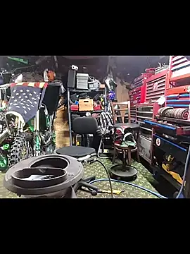 twistafatpipe online show from November 2025 04:01:02 AM