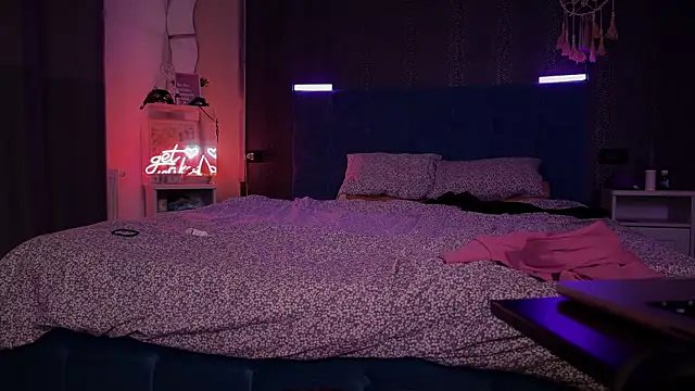 Snapshot of Secret_Lovers1 chatting on January 2026 08:36:01 PM Secret Lovers1 online show from January 2026 08:36:01 PM