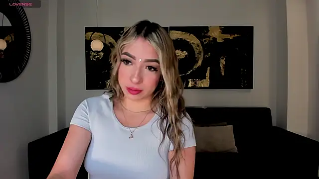 LizzCooper online show from November 2025 07:34:01 PM