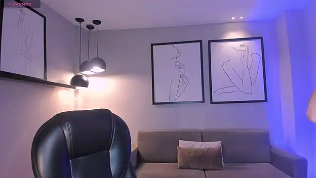 LizzCooper online show from November 2025 04:12:01 AM