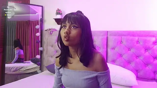 NubesNubladas online show from September 2025 03:18:02 AM