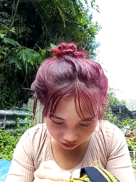 Snapshot of EllyBaby20 chatting on October 2025 02:32:01 AM EllyBaby20 online show from October 2025 02:32:01 AM