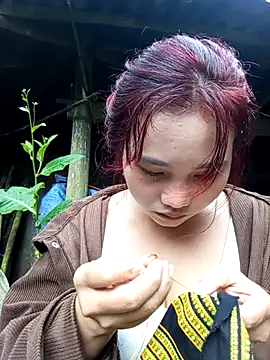 Snapshot of EllyBaby20 chatting on October 2025 02:42:02 AM EllyBaby20 online show from October 2025 02:42:02 AM