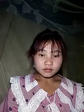 Snapshot of EllyBaby20 chatting on October 2025 04:52:02 PM EllyBaby20 online show from October 2025 04:52:02 PM