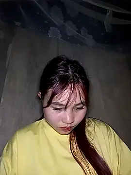 Snapshot of EllyBaby20 chatting on November 2025 12:04:01 PM EllyBaby20 online show from November 2025 12:04:01 PM