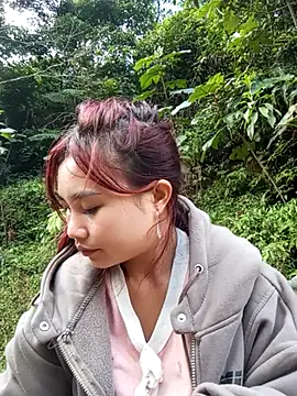 Snapshot of EllyBaby20 chatting on November 2025 02:11:02 AM EllyBaby20 online show from November 2025 02:11:02 AM