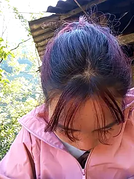 Snapshot of EllyBaby20 chatting on November 2025 02:25:01 AM EllyBaby20 online show from November 2025 02:25:01 AM