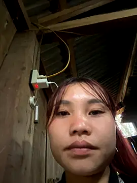 Snapshot of EllyBaby20 chatting on December 2025 12:29:01 AM EllyBaby20 online show from December 2025 12:29:01 AM