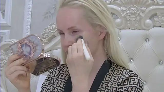 Snapshot of EllieFrosty_ chatting on February 2026 09:02:01 PM EllieFrosty online show from February 2026 09:02:01 PM