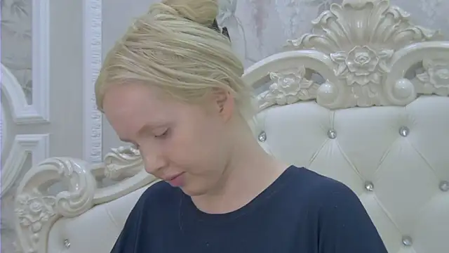 Snapshot of EllieFrosty_ chatting on May 2026 02:22:01 PM EllieFrosty online show from May 2026 02:22:01 PM