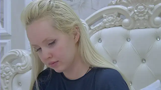 Snapshot of EllieFrosty_ chatting on May 2026 03:50:01 PM EllieFrosty online show from May 2026 03:50:01 PM