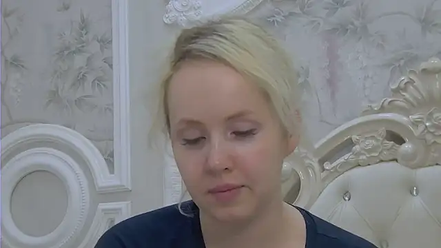 Snapshot of EllieFrosty_ chatting on July 2026 03:12:01 AM EllieFrosty online show from July 2026 03:12:01 AM