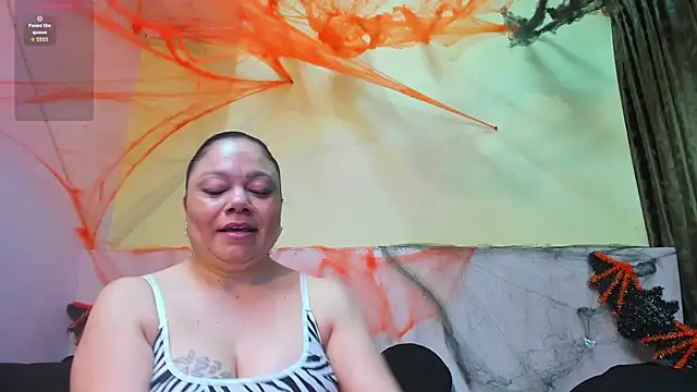 AtheneaArbelaez  online show from October 2025 12:51:01 PM