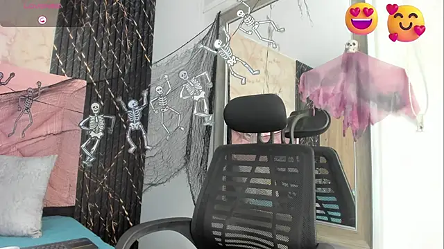 maia bianchi online show from October 2025 01:57:02 PM