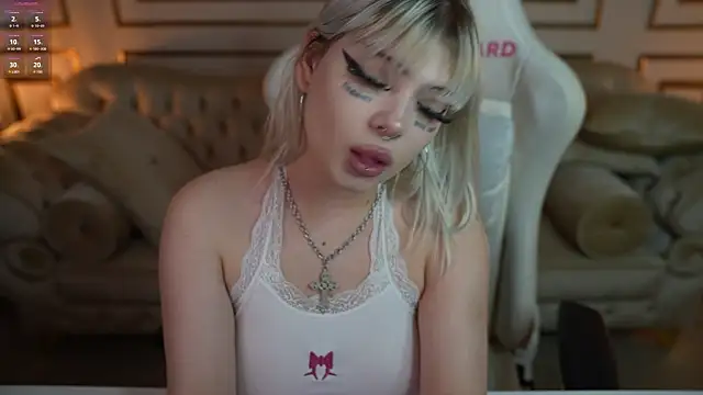 Snapshot of Yuki_sun chatting on September 2025 02:43:02 PM Yuki sun online show from September 2025 02:43:02 PM