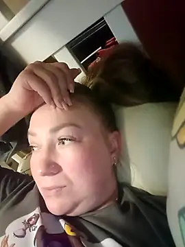 Kiss Eva online show from March 2026 08:01:01 PM