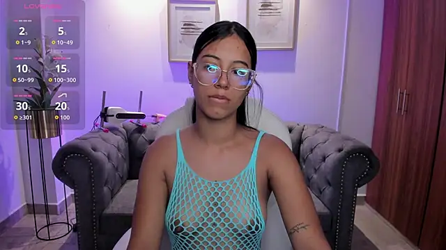 Snapshot of raven_stonee chatting on September 2025 03:21:02 AM raven stonee online show from September 2025 03:21:02 AM