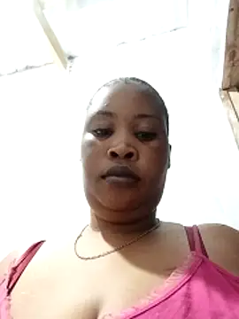 Snapshot of OCEANSQUITERXXX chatting on May 2026 02:27:02 AM OCEANSQUITERXXX online show from May 2026 02:27:02 AM