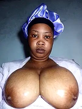 Snapshot of OCEANSQUITERXXX chatting on June 2026 12:57:02 AM OCEANSQUITERXXX online show from June 2026 12:57:02 AM