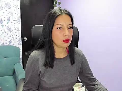 Megan Collinss  online show from October 2025 02:08:01 PM