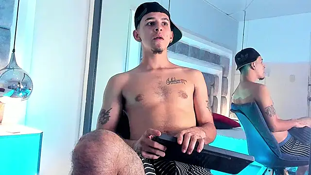 Snapshot of MikeMyllers chatting on September 2025 03:41:02 AM MikeMyllers online show from September 2025 03:41:02 AM