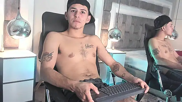 Snapshot of MikeMyllers chatting on September 2025 03:41:02 AM MikeMyllers online show from September 2025 03:41:02 AM