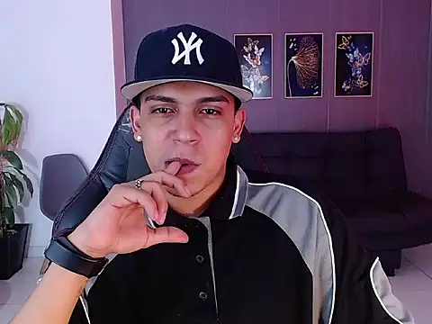 Snapshot of david_santos16 chatting on September 2025 02:01:02 AM david santos16 online show from September 2025 02:01:02 AM