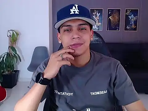 Snapshot of david_santos16 chatting on September 2025 05:52:02 AM david santos16 online show from September 2025 05:52:02 AM