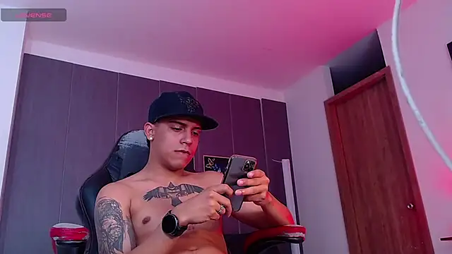 Snapshot of david_santos16 chatting on October 2025 04:09:01 AM david santos16 online show from October 2025 04:09:01 AM