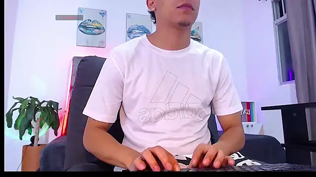 david santos16 online show from November 2025 04:23:02 AM