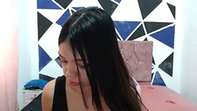 shy luna18 online show from November 2025 12:27:02 PM