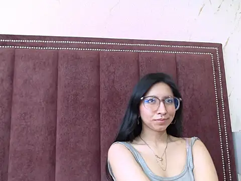 VioletxBloom online show from September 2025 07:13:02 PM