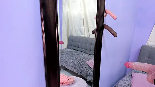 Anna Belluci online show from October 2025 04:12:01 AM