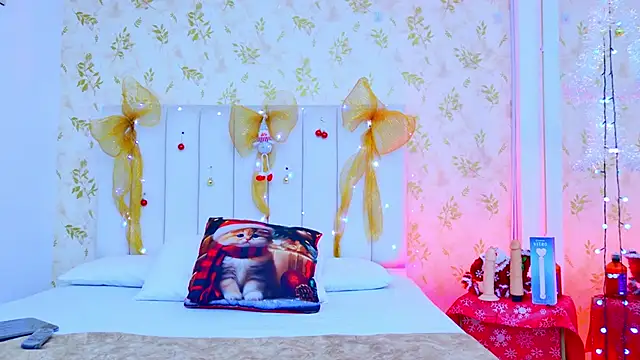 Snapshot of Samanta_Isel chatting on December 2025 03:11:02 AM Samanta Isel online show from December 2025 03:11:02 AM