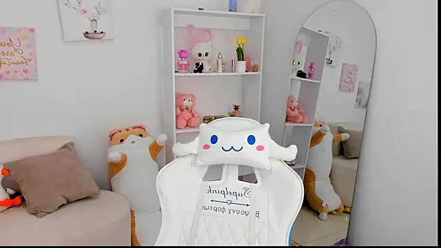 dolce antonellaa online show from December 2025 12:19:01 AM