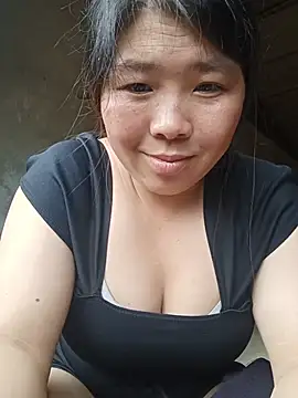 Snapshot of quynhkoolbae chatting on July 2026 02:03:02 AM quynhkoolbae online show from July 2026 02:03:02 AM