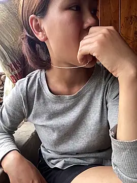 Snapshot of May_nhi chatting on June 2026 02:14:02 AM May nhi online show from June 2026 02:14:02 AM
