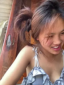 Snapshot of May_nhi chatting on June 2026 08:41:02 AM May nhi online show from June 2026 08:41:02 AM