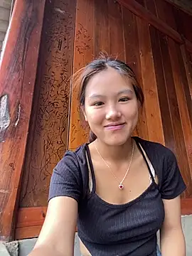 Snapshot of May_nhi chatting on July 2026 01:34:01 AM May nhi online show from July 2026 01:34:01 AM