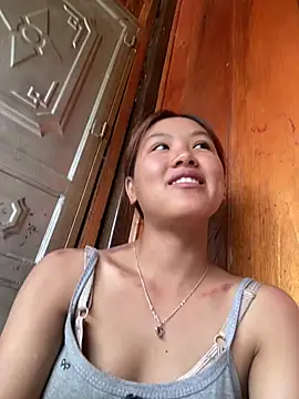 Snapshot of May_nhi chatting on July 2026 03:31:02 AM May nhi online show from July 2026 03:31:02 AM