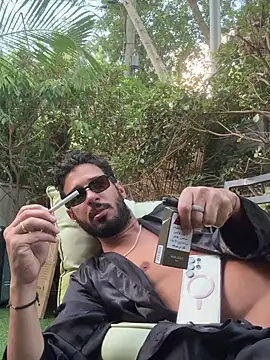 husbandandwifetobe online show from October 2025 03:57:01 AM